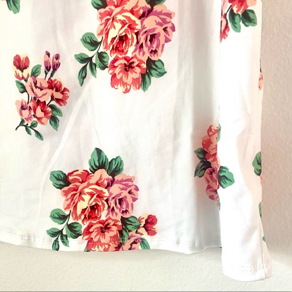 IVORY-PINK/CHERRY red -WINE red + white ROUND NECK FLORAL CONTRAST RAGLAN TOP - Picture 10 of 16